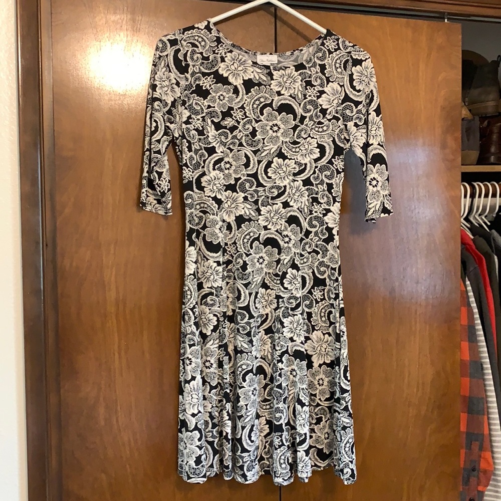 Black and white dress